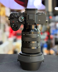 Câmera Sony A7 IV + Lente 28-70mm – Seminova e Completa!