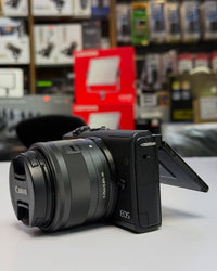 Câmera CANON EOS M200 + LENTE 15-45mm – SEMINOVA