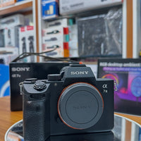 Câmera Sony A7 III – Seminova com Caixa!